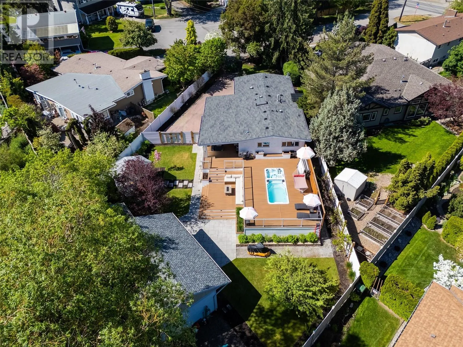 624 Armour Crescent