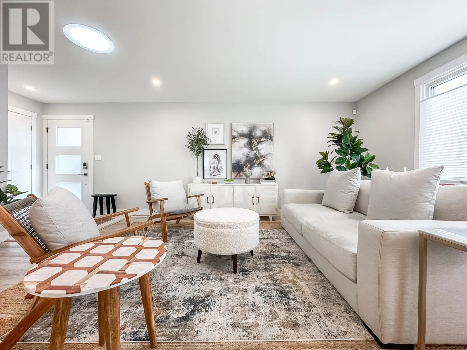 624 Armour Crescent