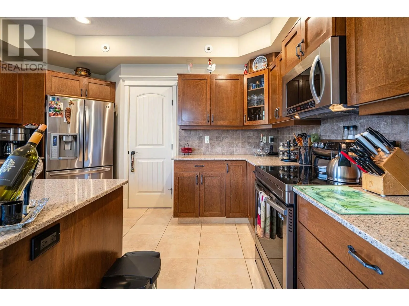 1011 Foothills Court