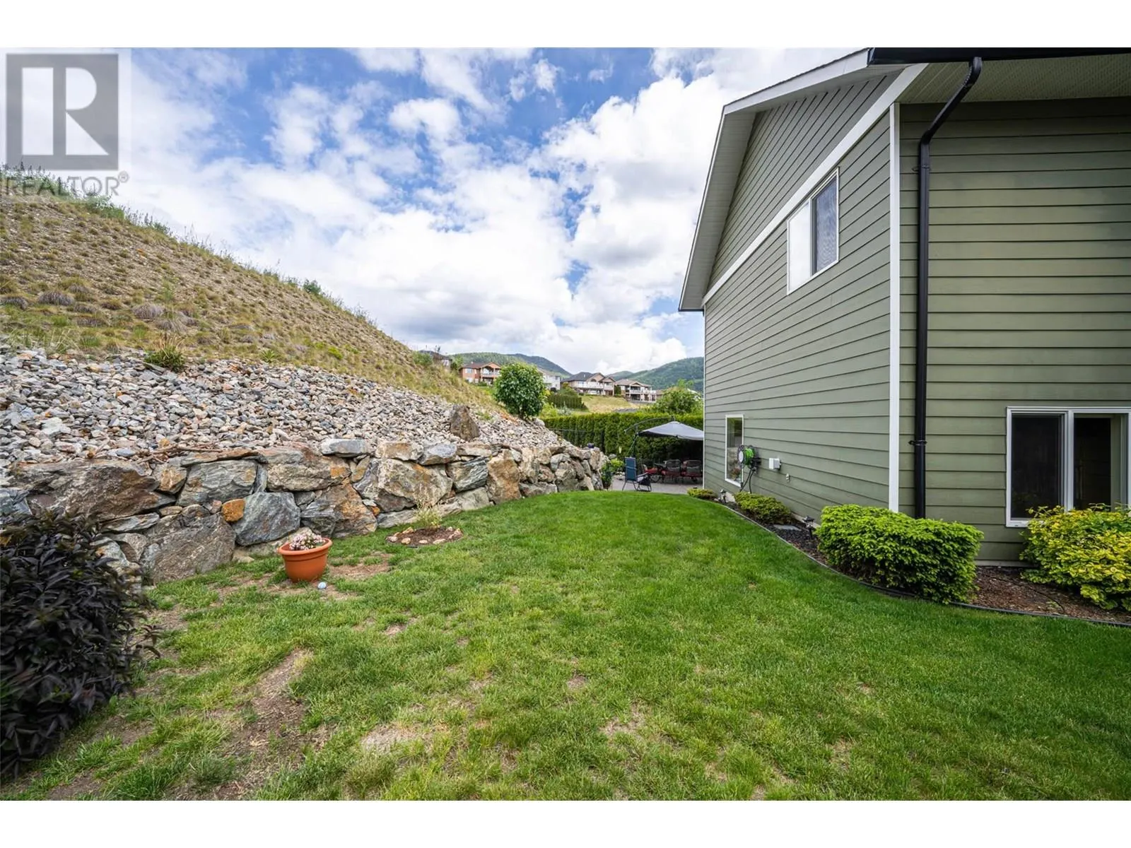 1011 Foothills Court