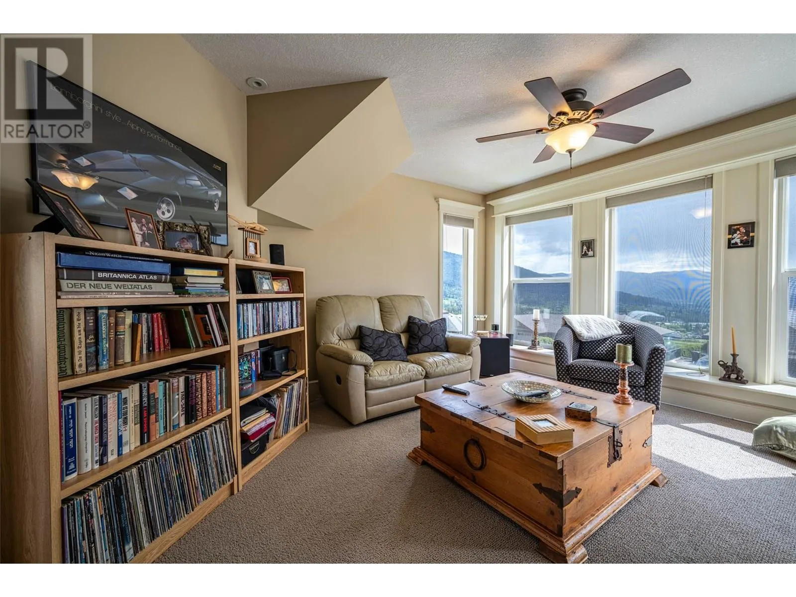 1011 Foothills Court