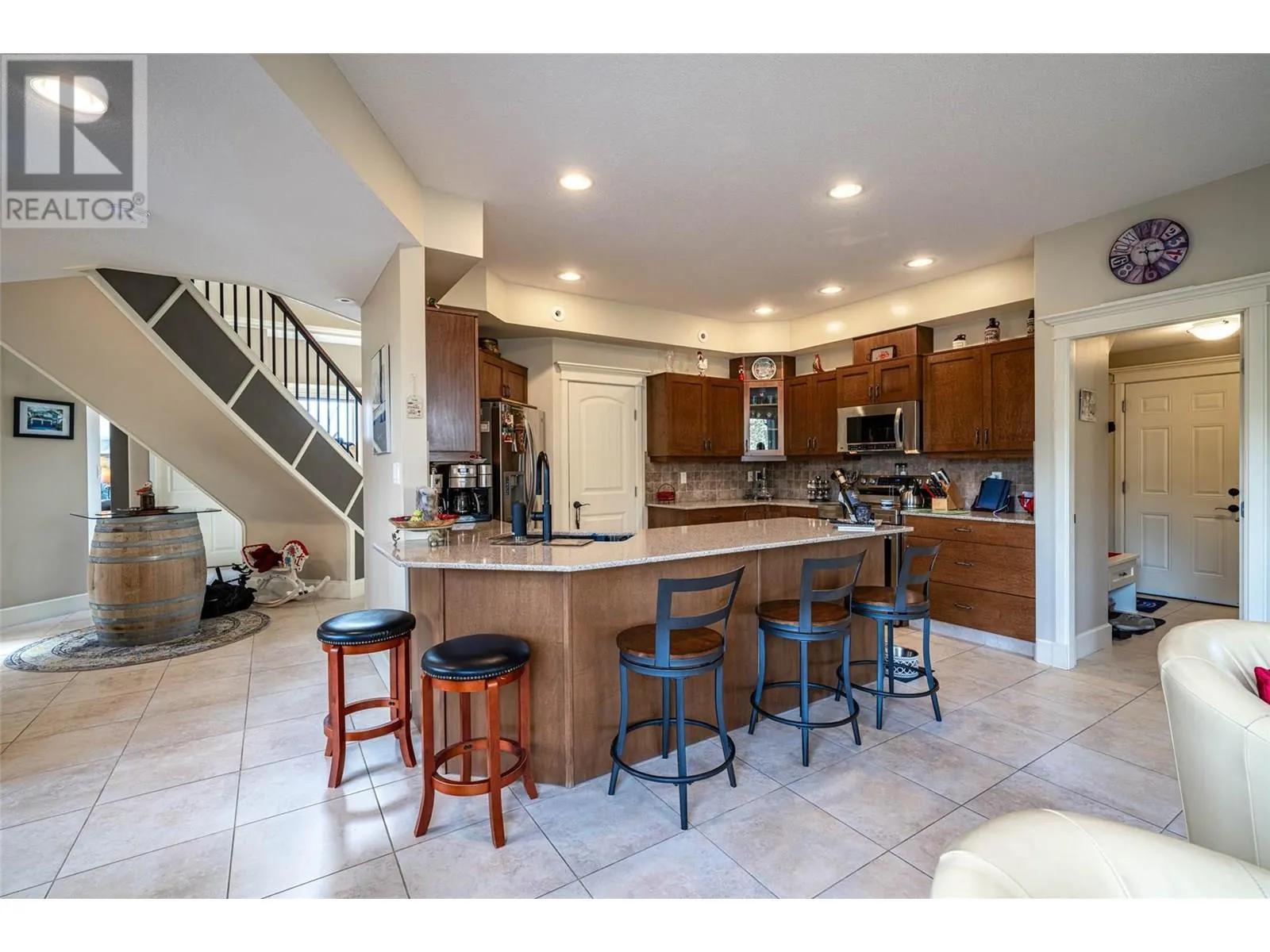 1011 Foothills Court