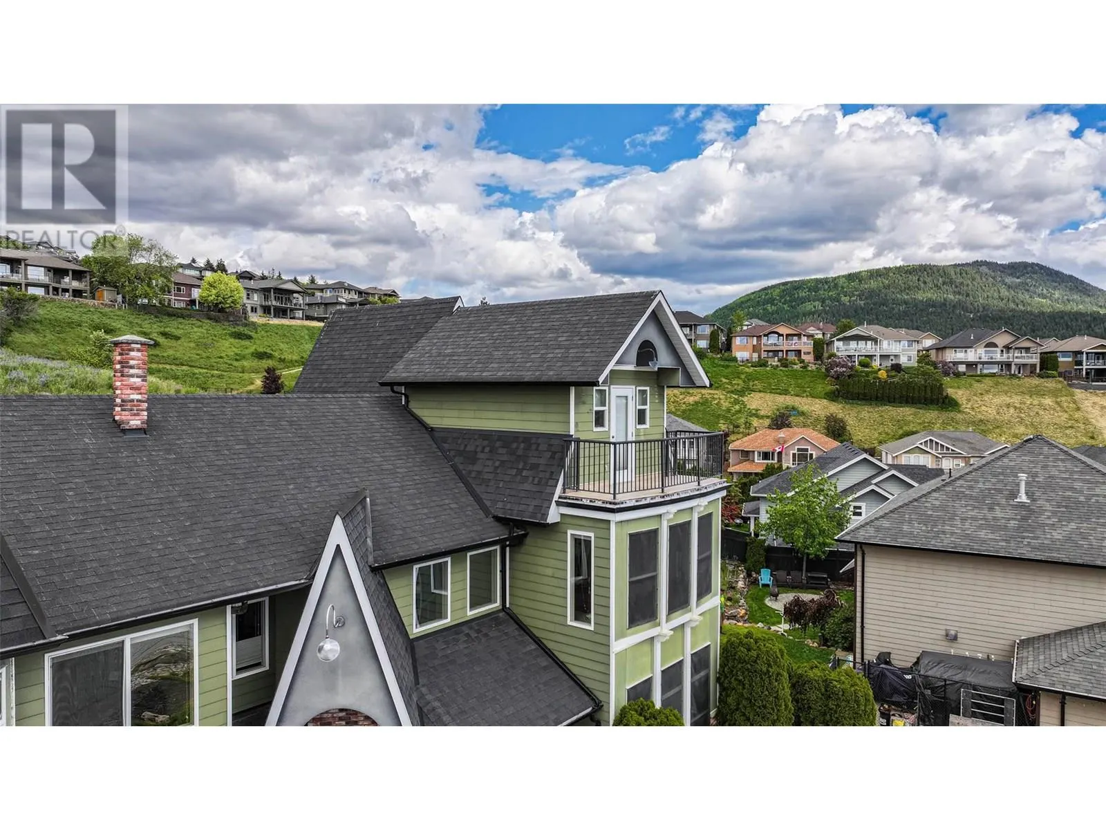 1011 Foothills Court