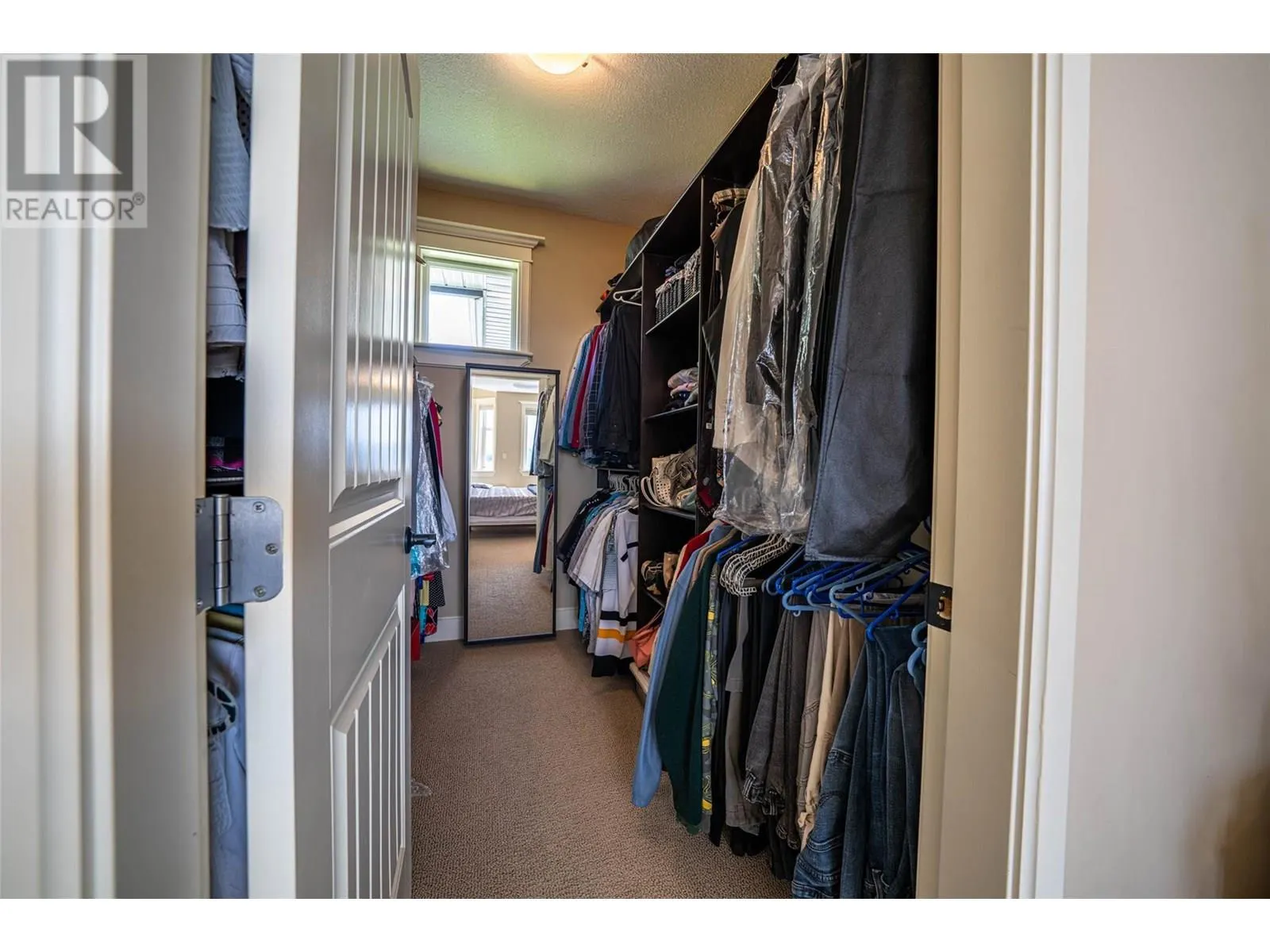 1011 Foothills Court