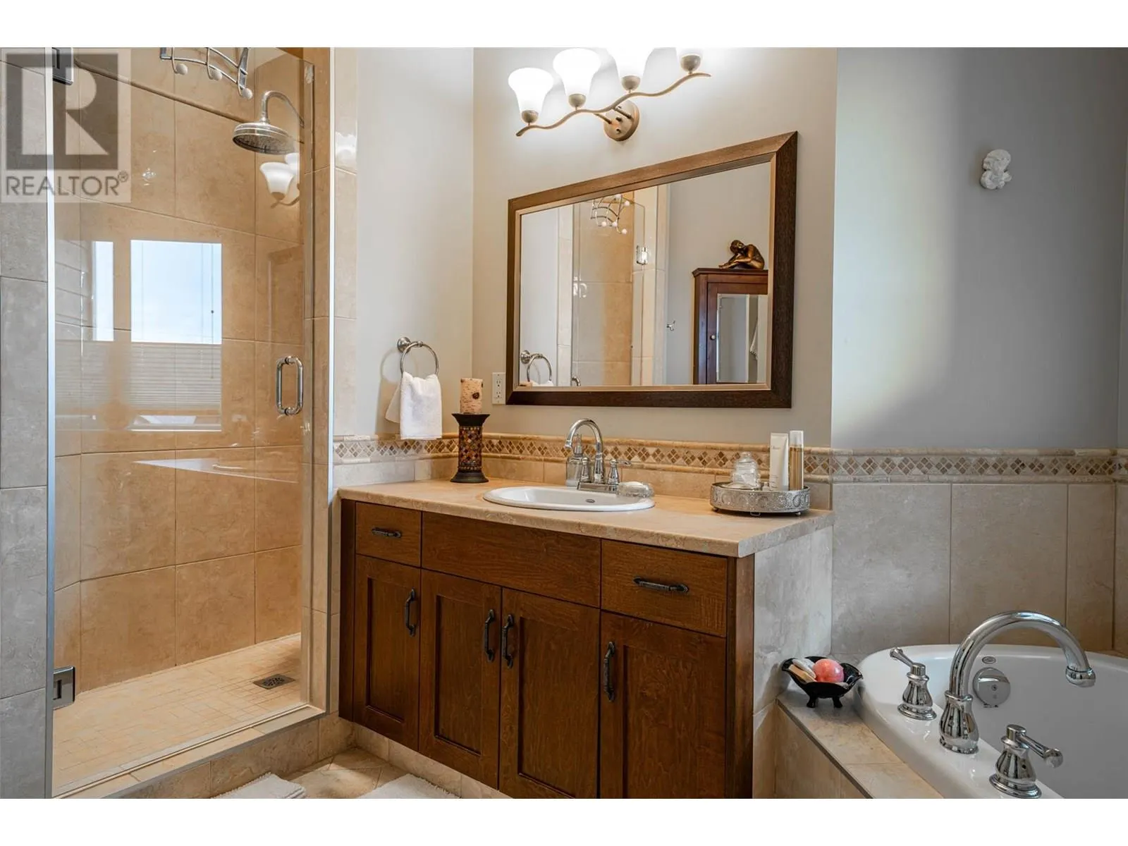 1011 Foothills Court