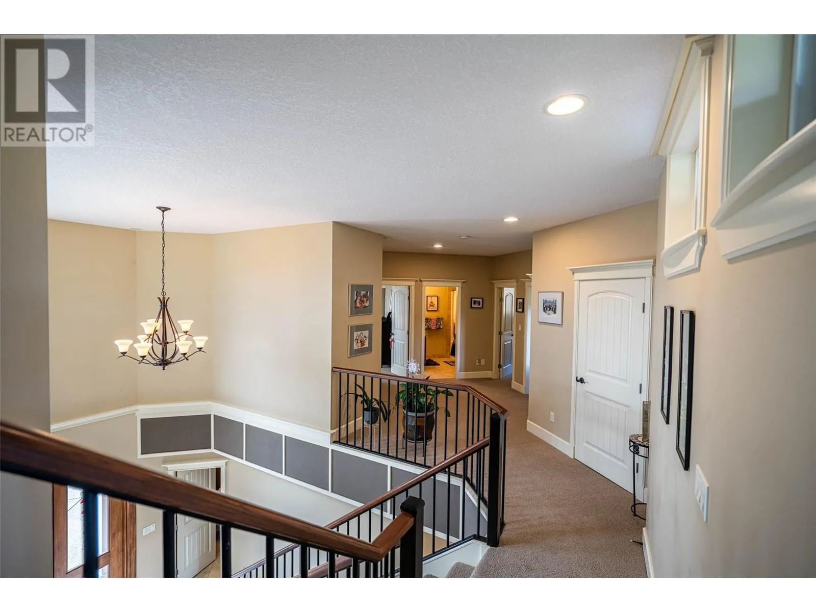 1011 Foothills Court