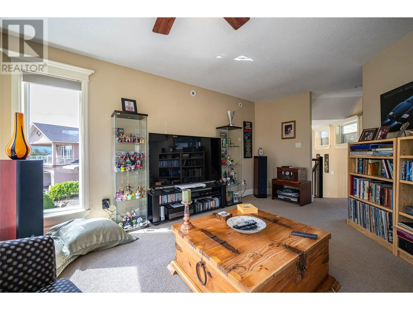 1011 Foothills Court
