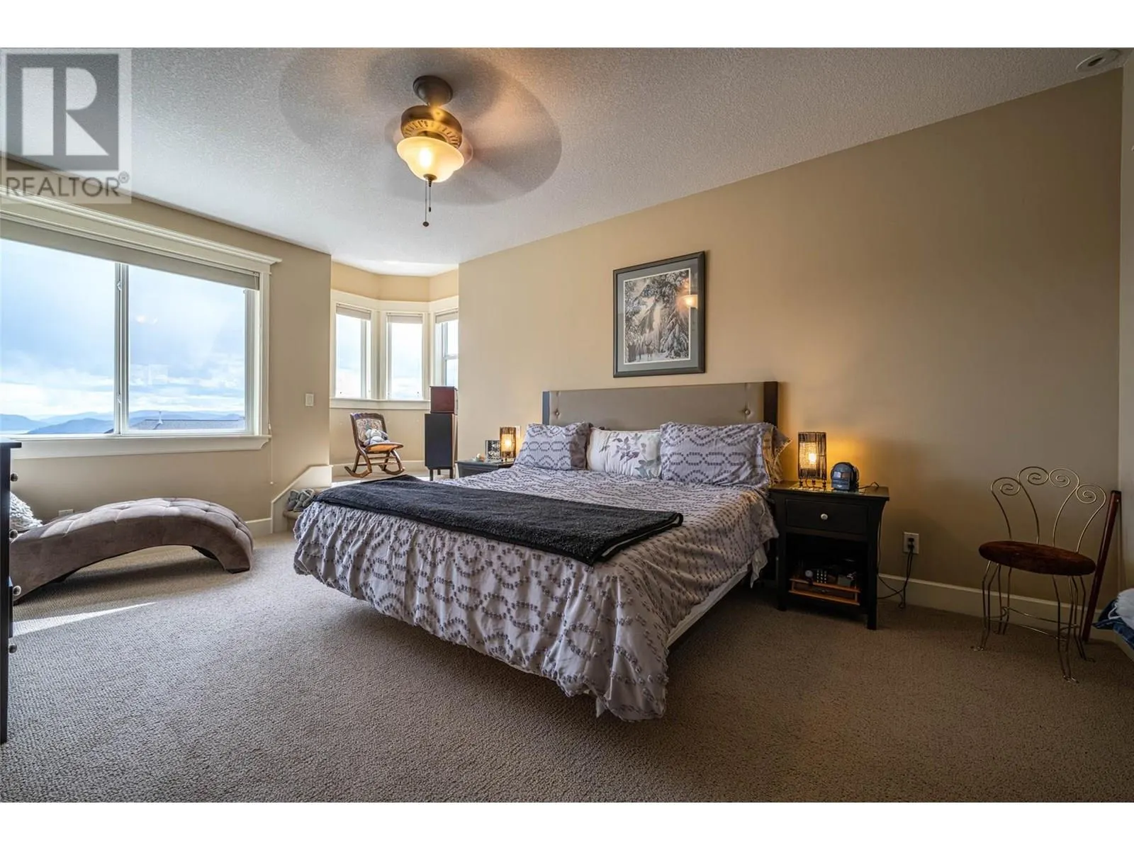 1011 Foothills Court