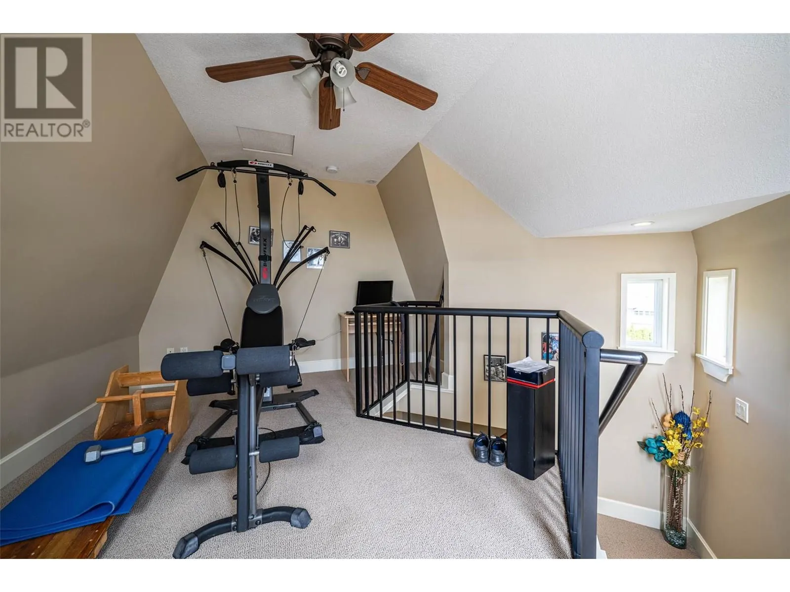 1011 Foothills Court