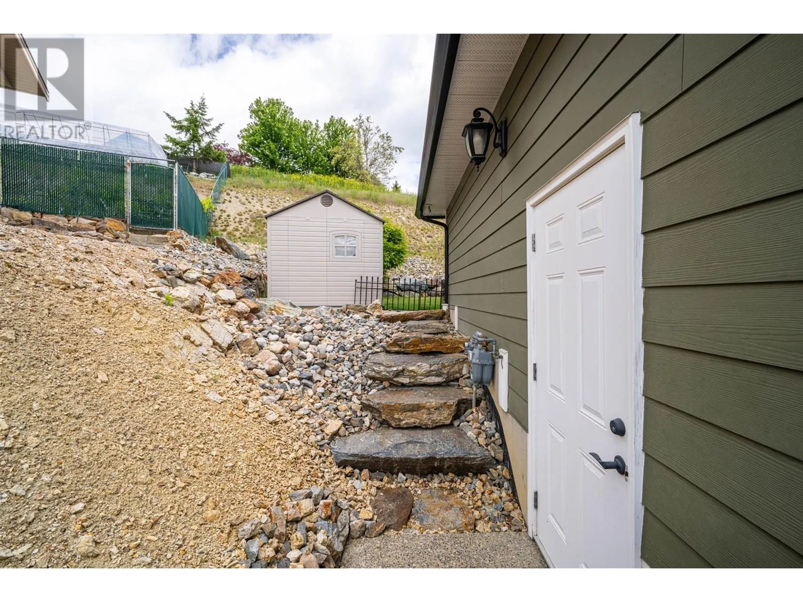 1011 Foothills Court