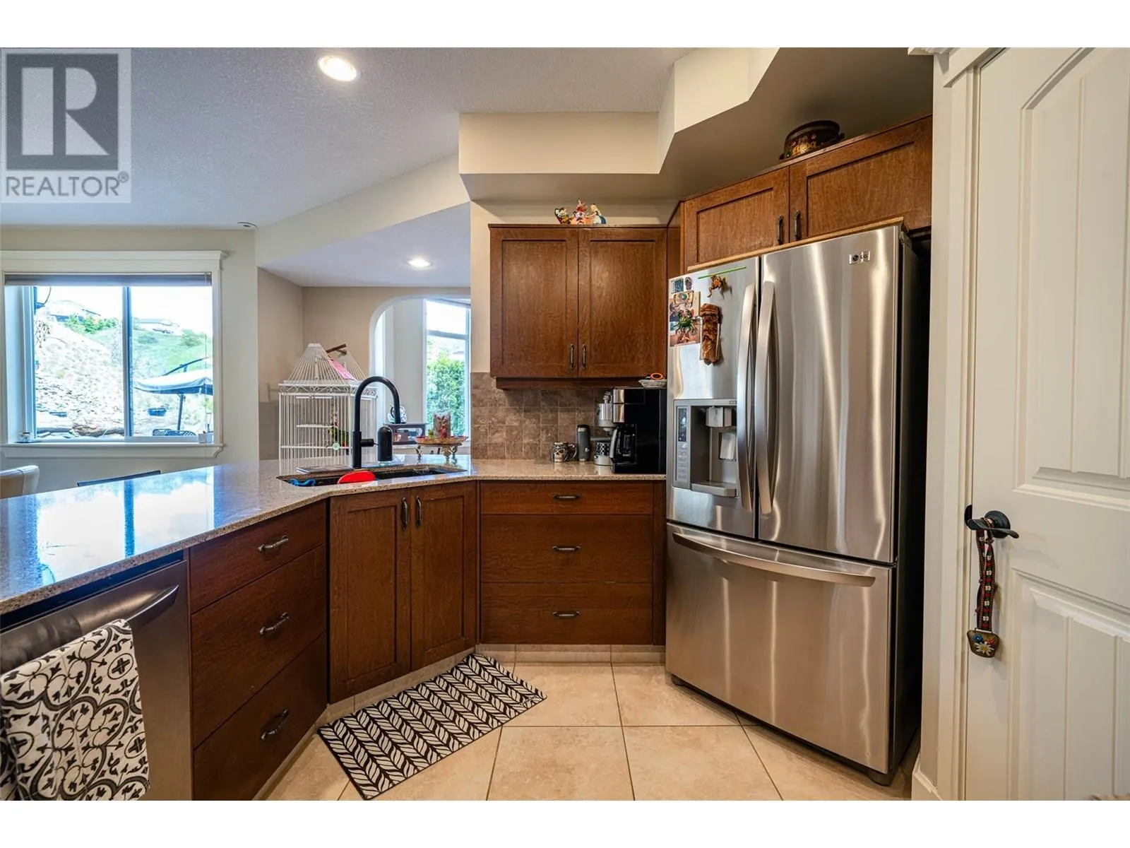 1011 Foothills Court