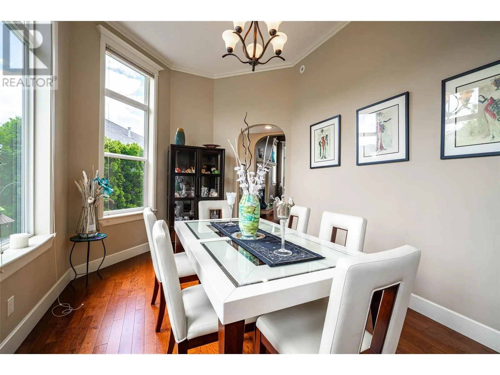 1011 Foothills Court