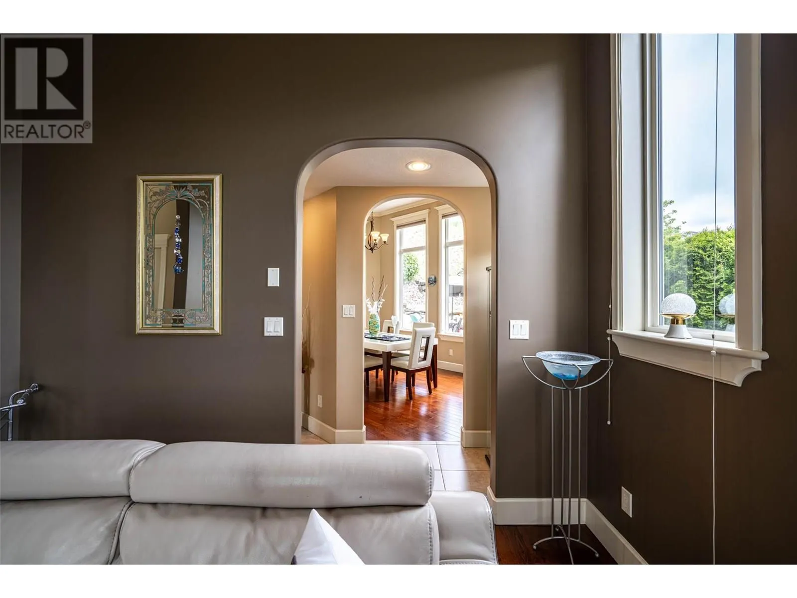 1011 Foothills Court