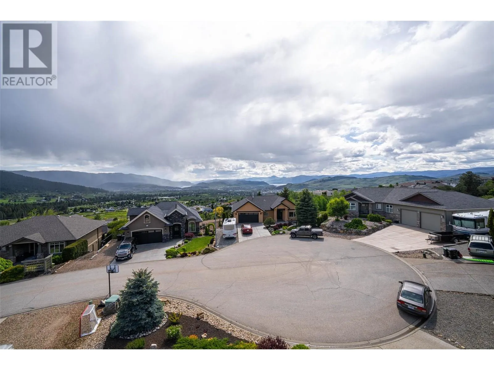 1011 Foothills Court