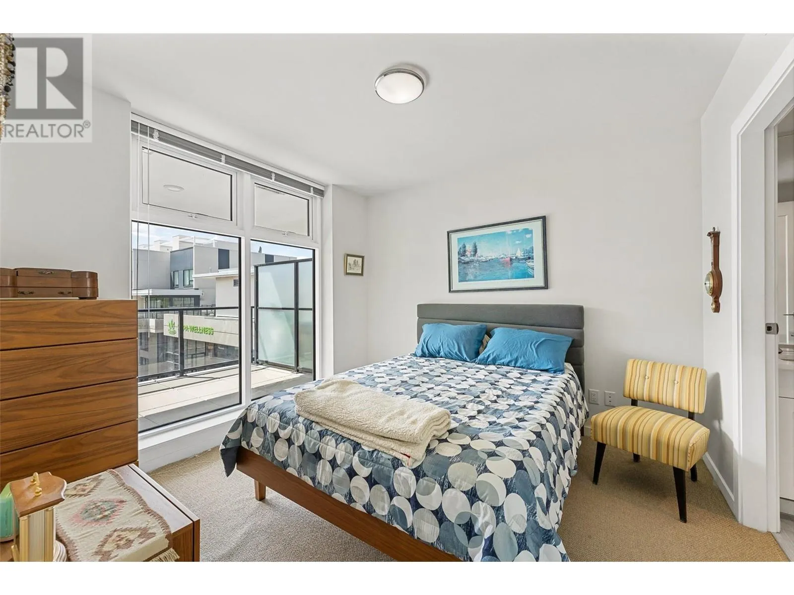 485 Groves Avenue Unit# 304