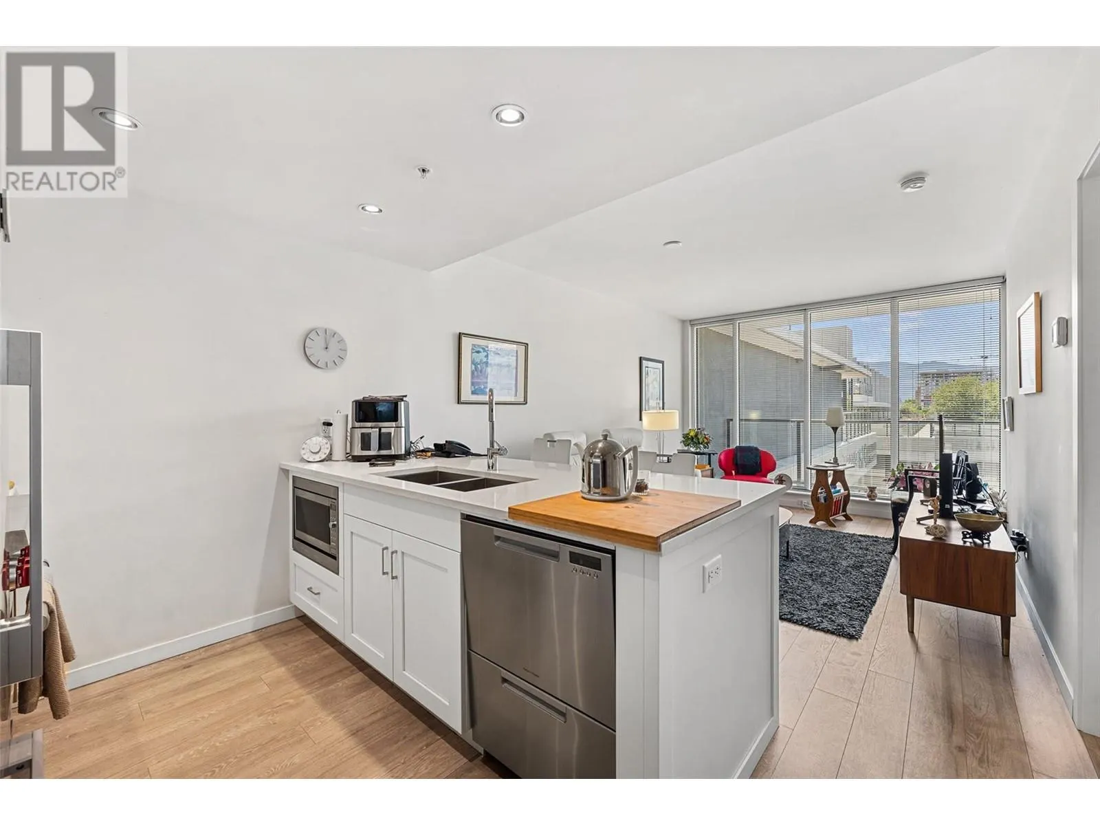 485 Groves Avenue Unit# 304