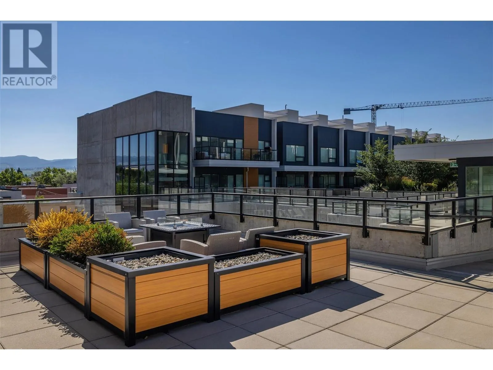 485 Groves Avenue Unit# 304