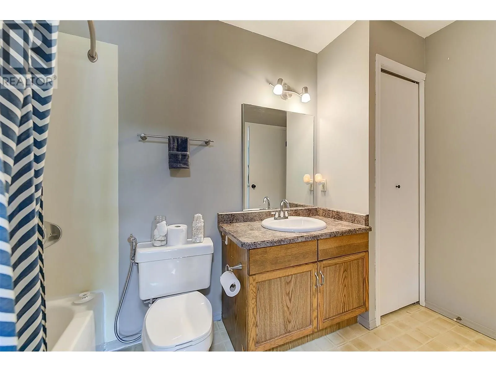3842 Gordon Drive Unit# 313