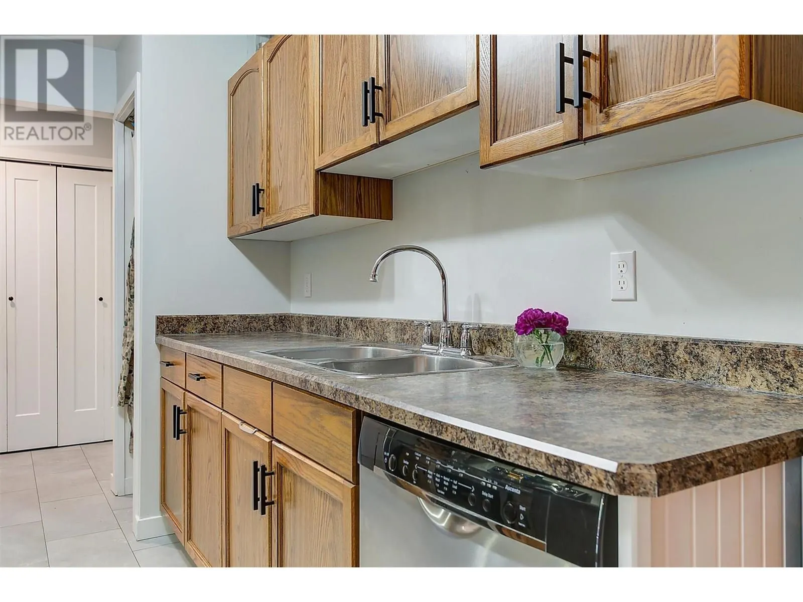 3842 Gordon Drive Unit# 313