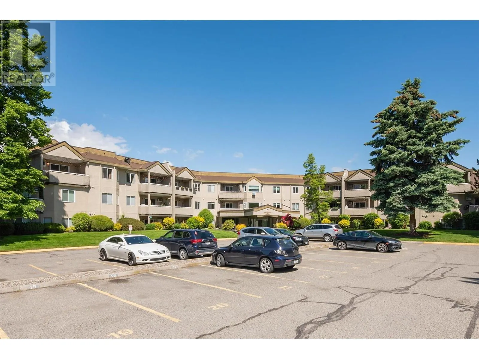 3842 Gordon Drive Unit# 313