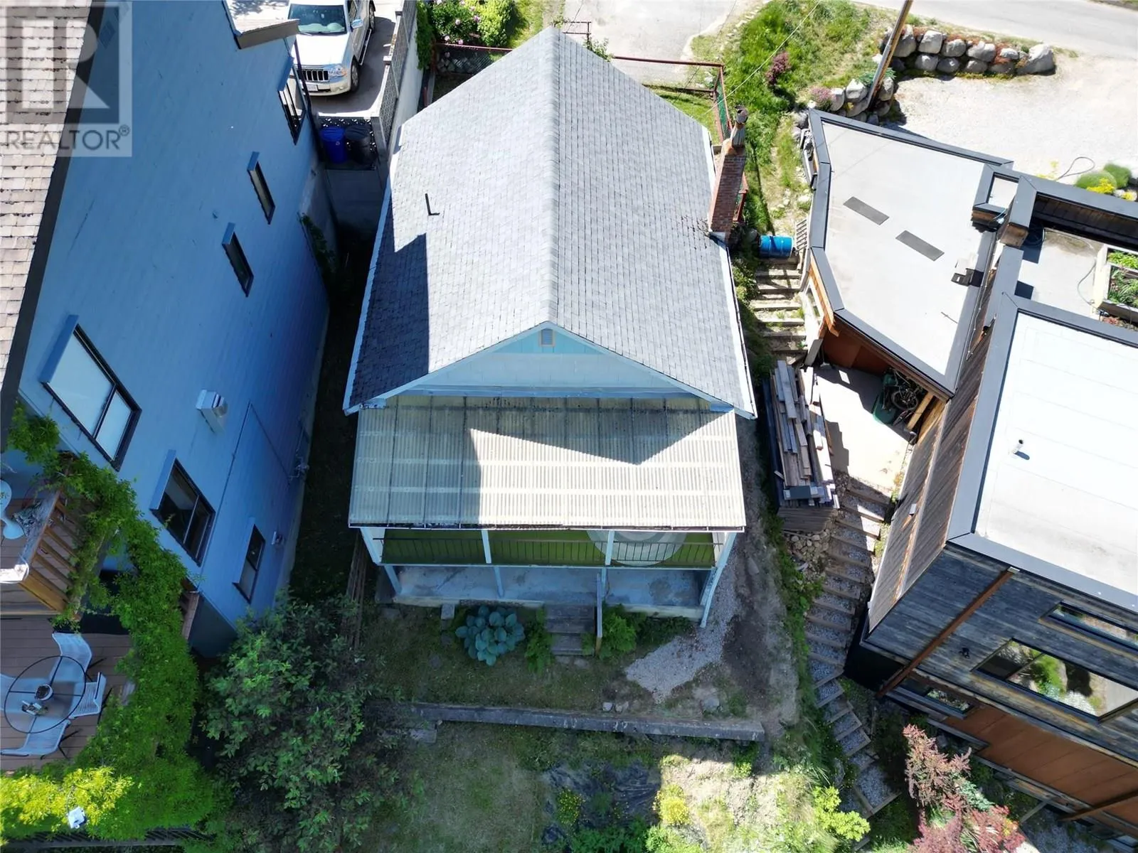 319 High Street