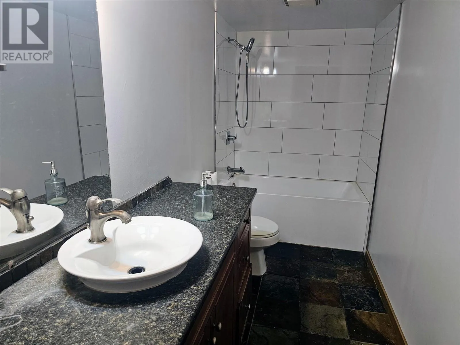 1901 CHOQUETTE Avenue Unit# 104