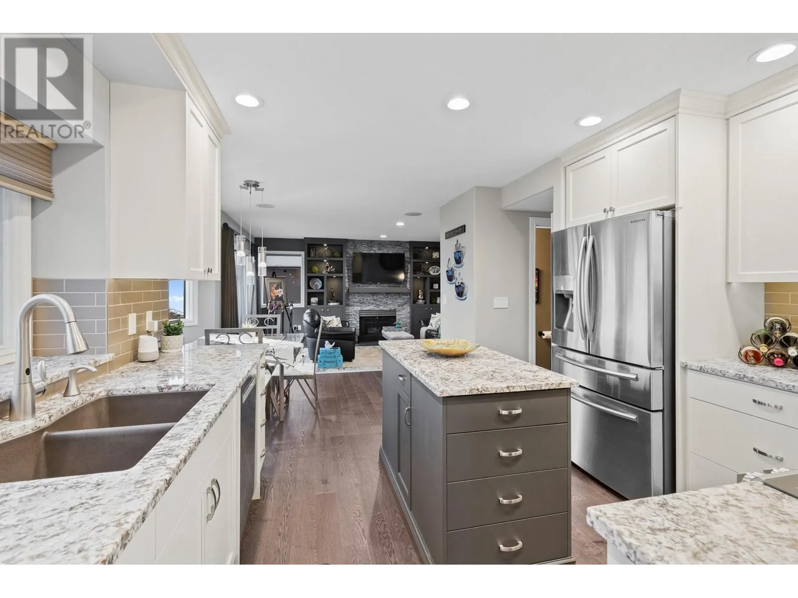 1929 Bayview Court