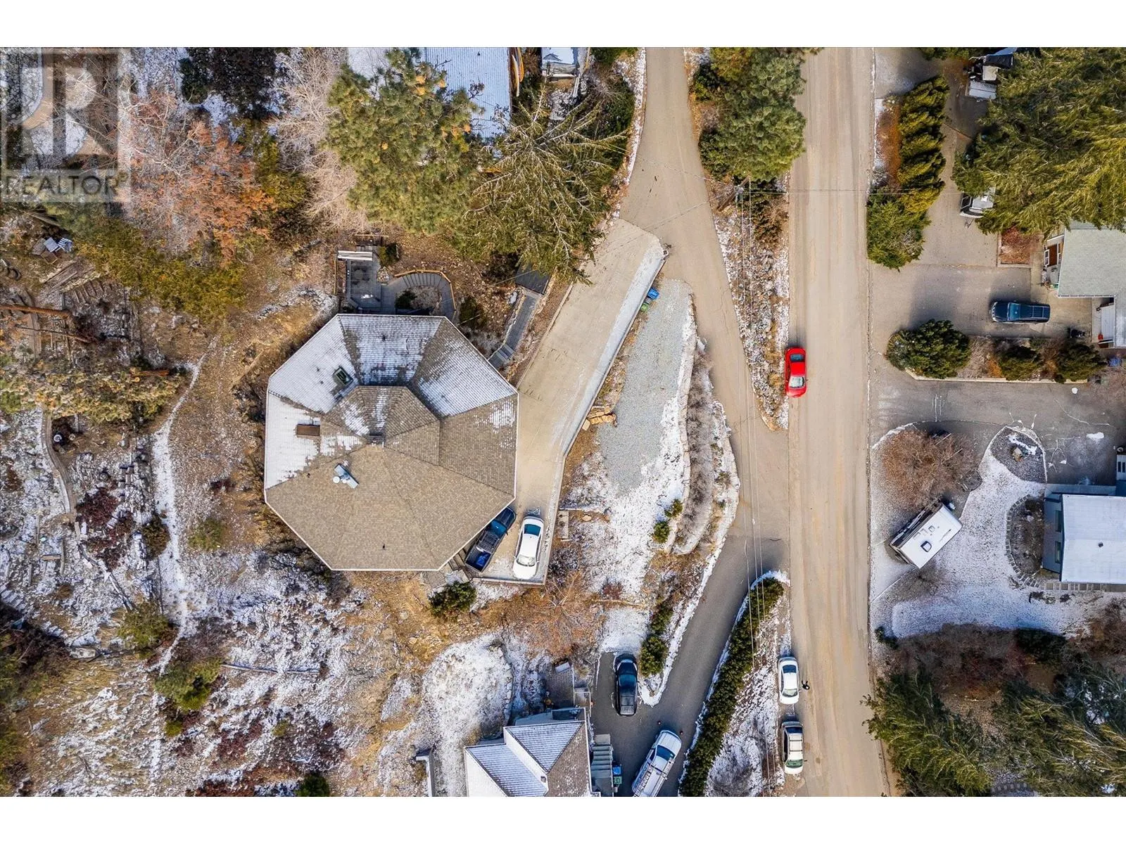 1446 Scott Crescent