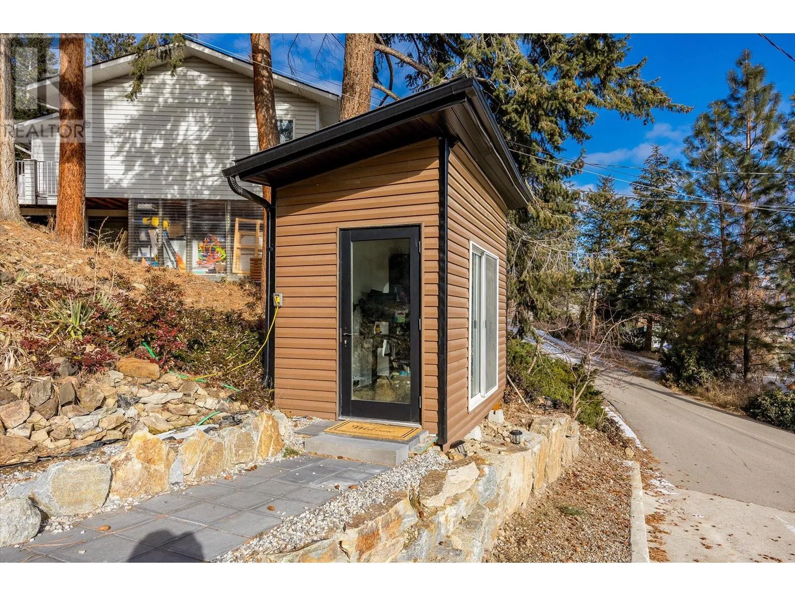 1446 Scott Crescent