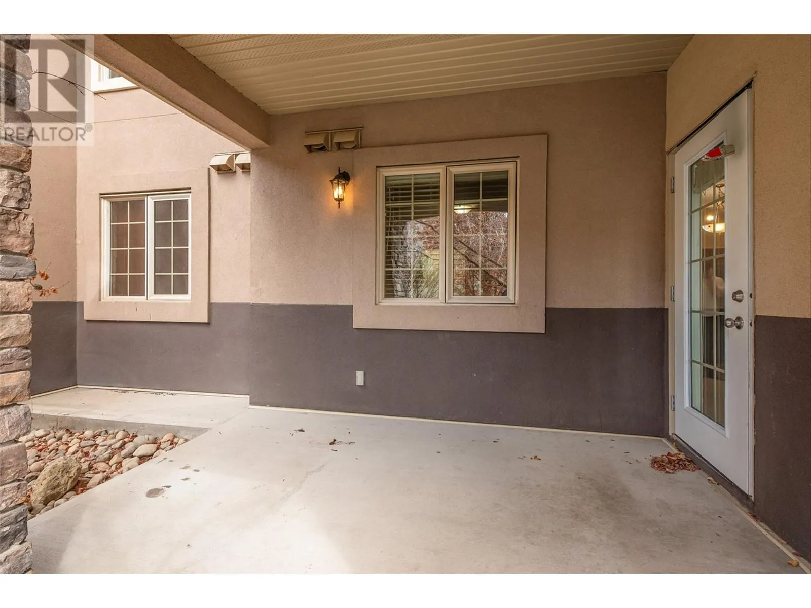 1875 Country Club Drive Unit# 1105