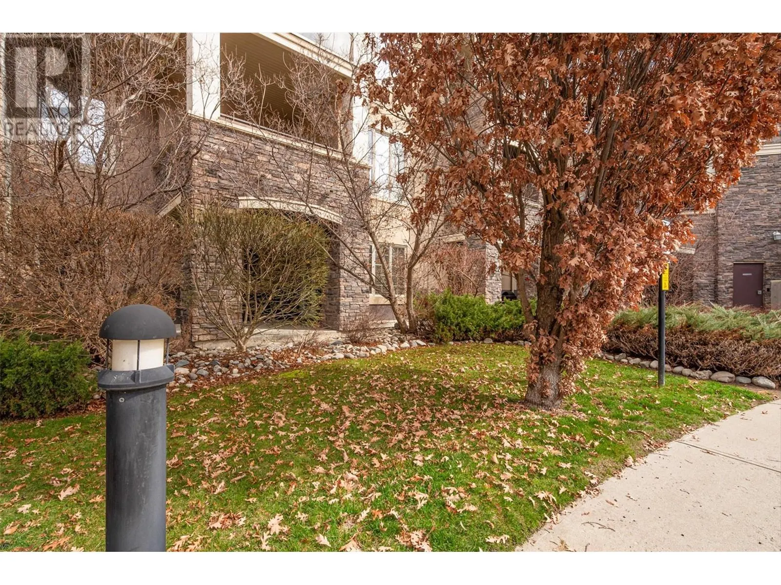 1875 Country Club Drive Unit# 1105