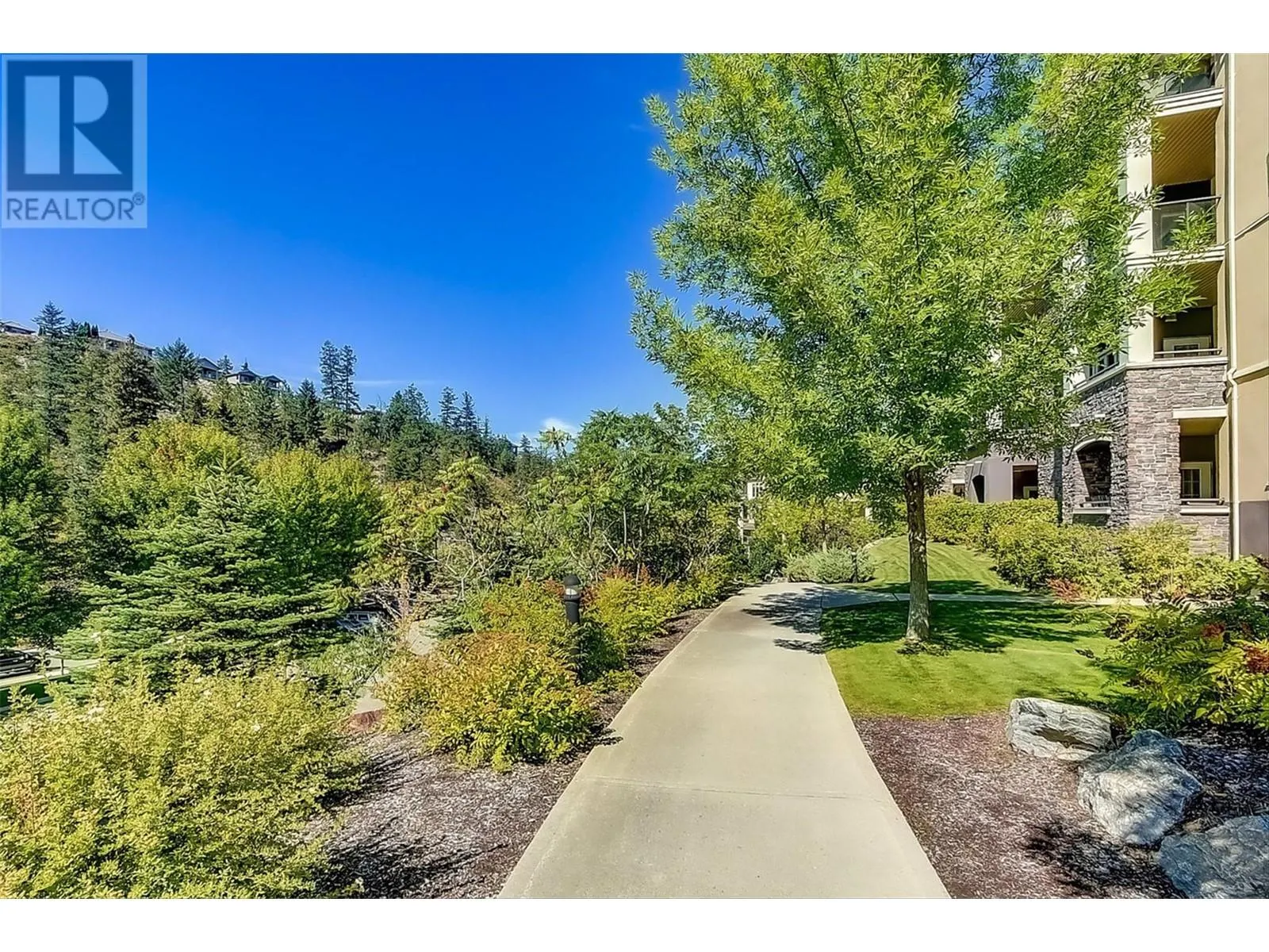 1875 Country Club Drive Unit# 1105