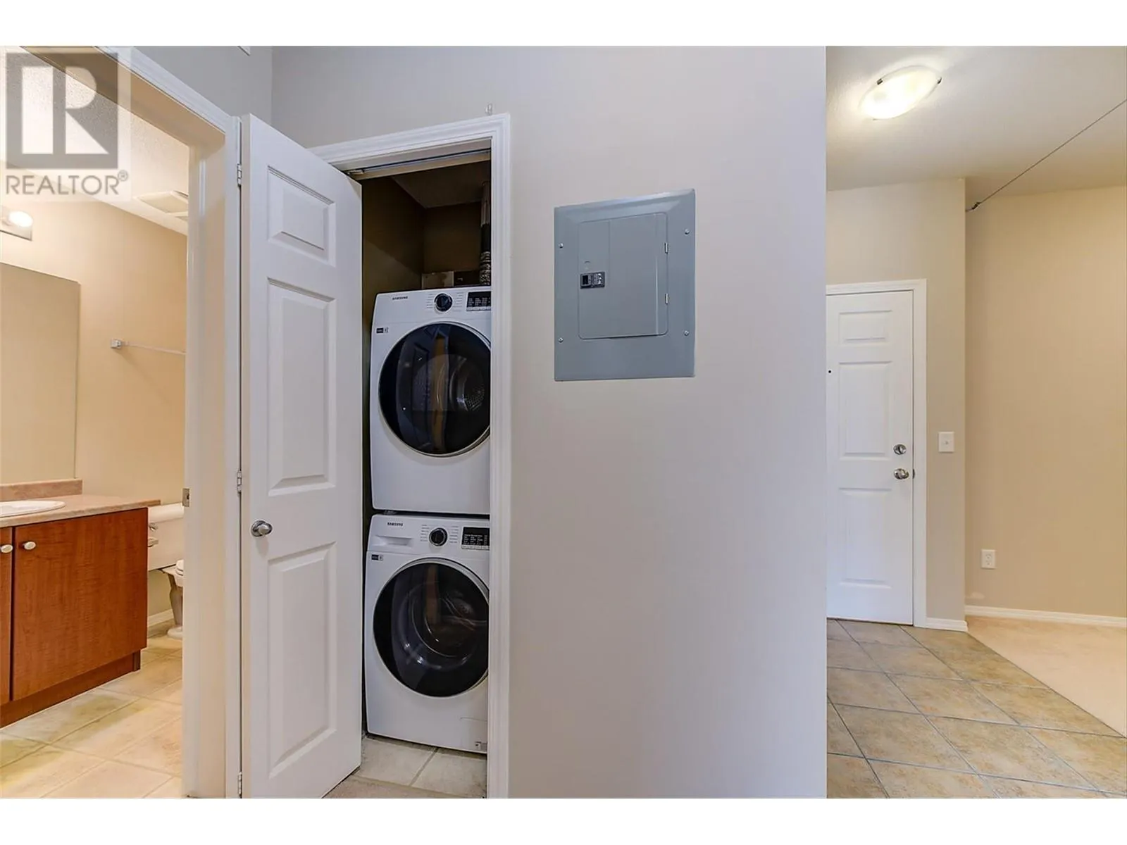 1875 Country Club Drive Unit# 1105