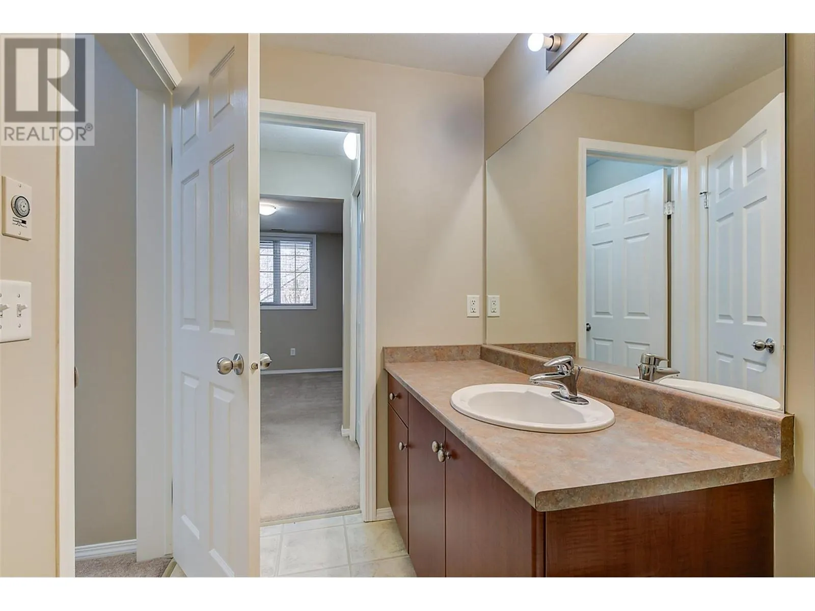 1875 Country Club Drive Unit# 1105