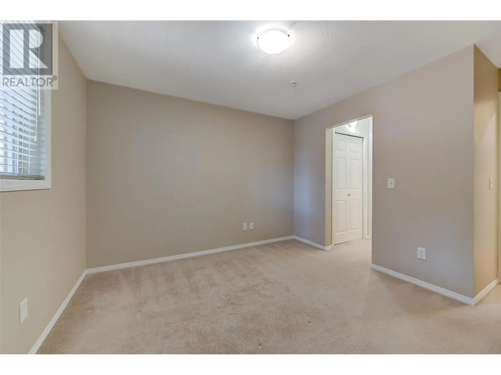 1875 Country Club Drive Unit# 1105
