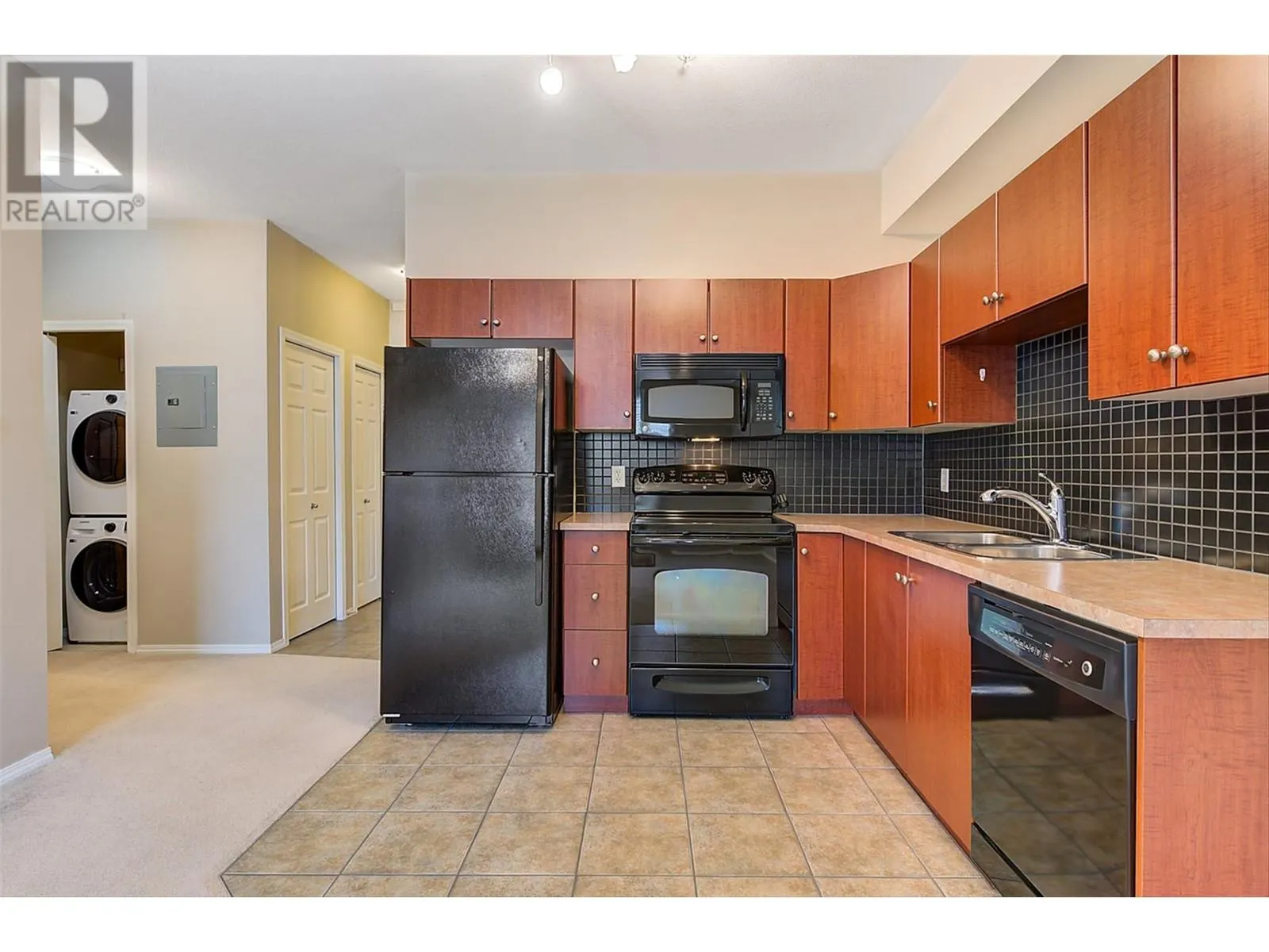 1875 Country Club Drive Unit# 1105