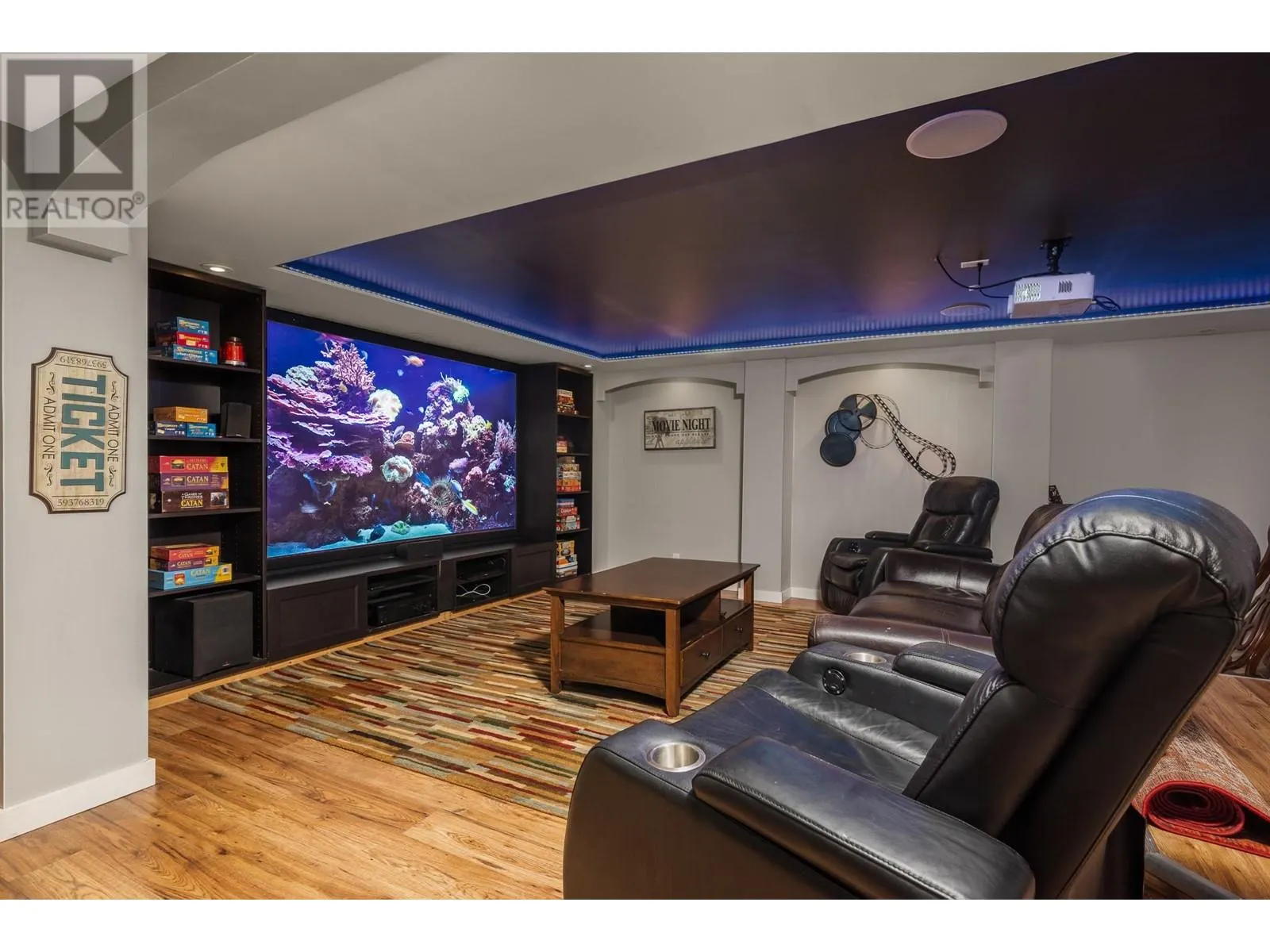 1805 32 Avenue