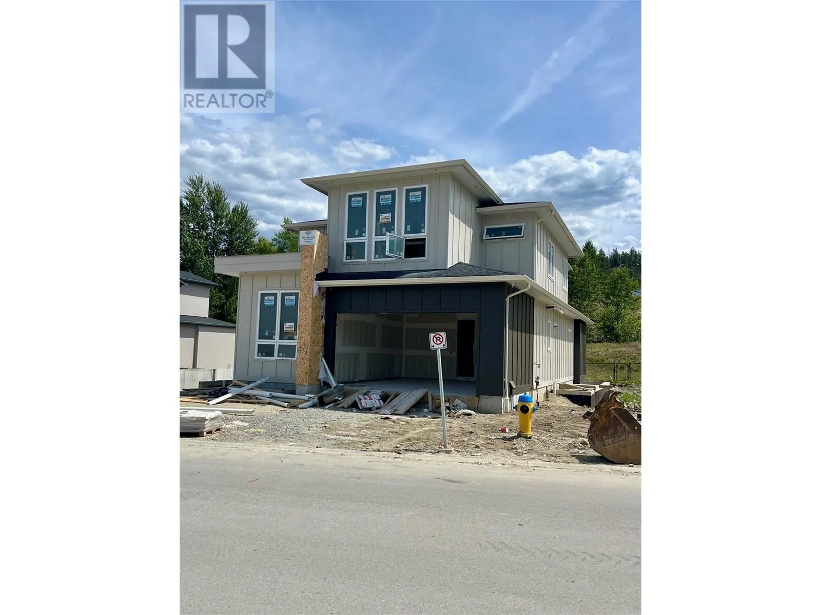 1012 Bull Crescent
