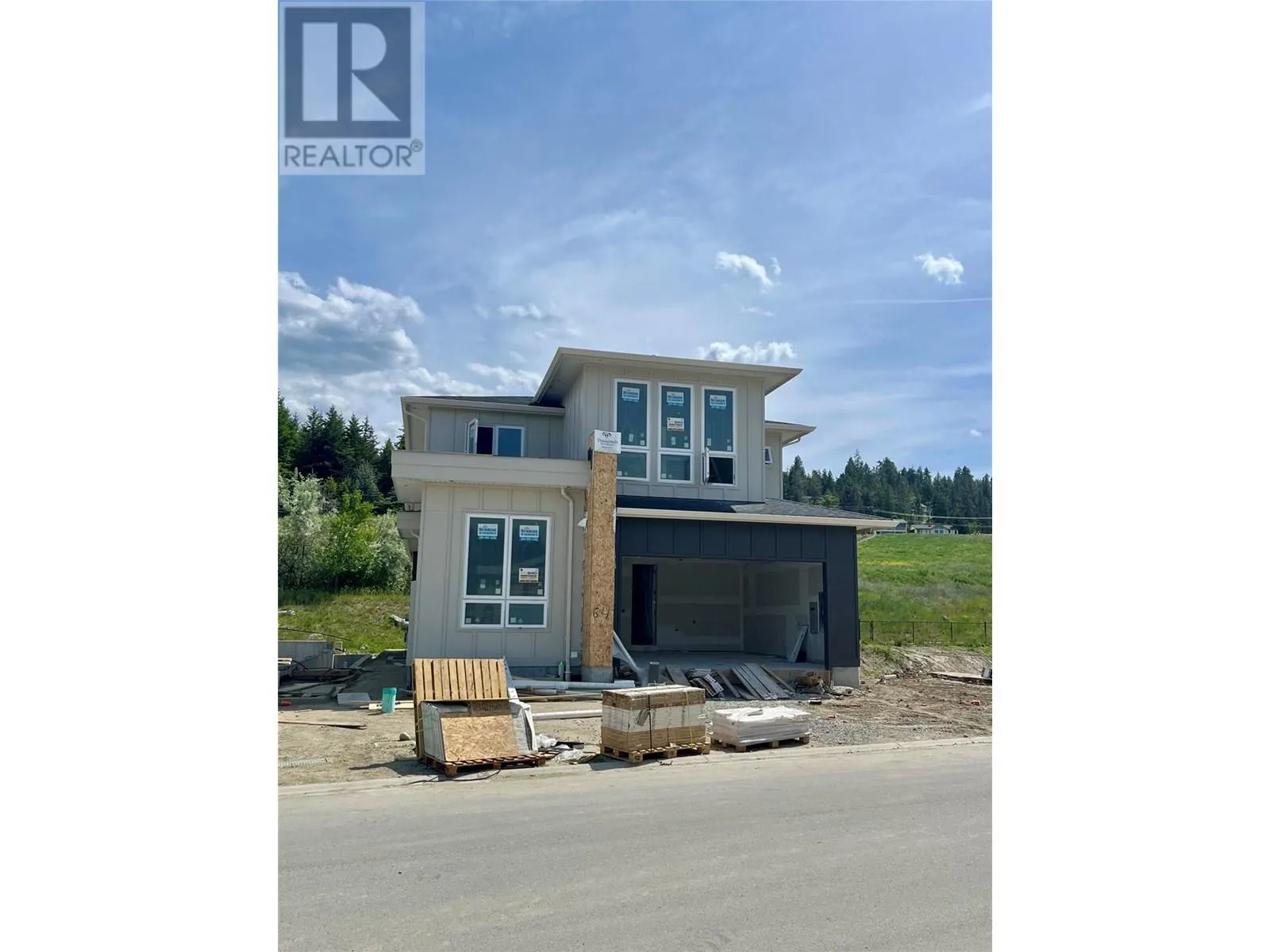1012 Bull Crescent