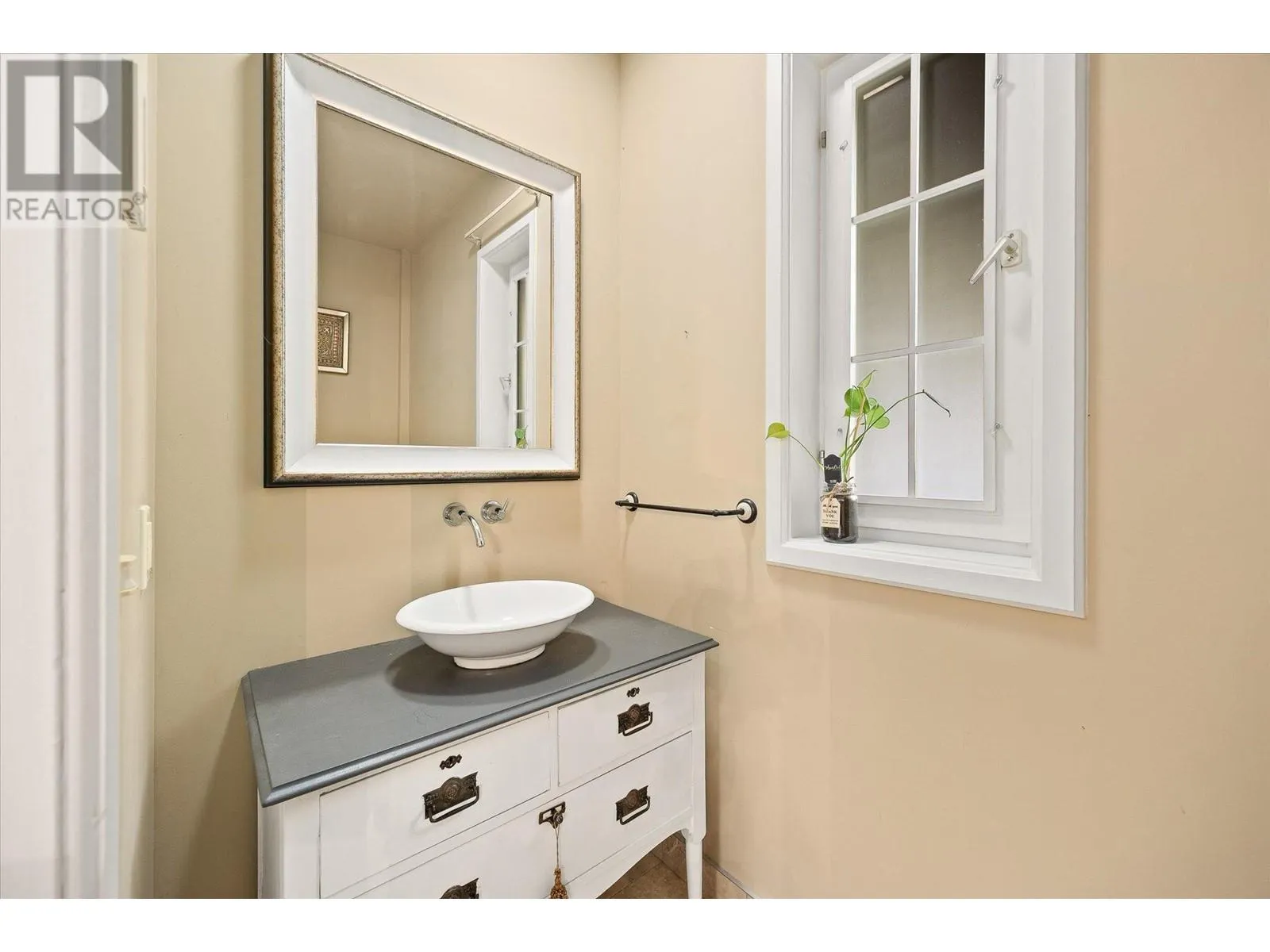 3105 Thacker Drive Unit# 7