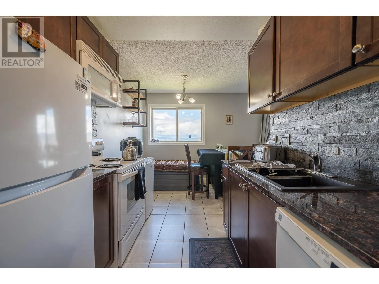 1810 Summit Drive Unit# 57