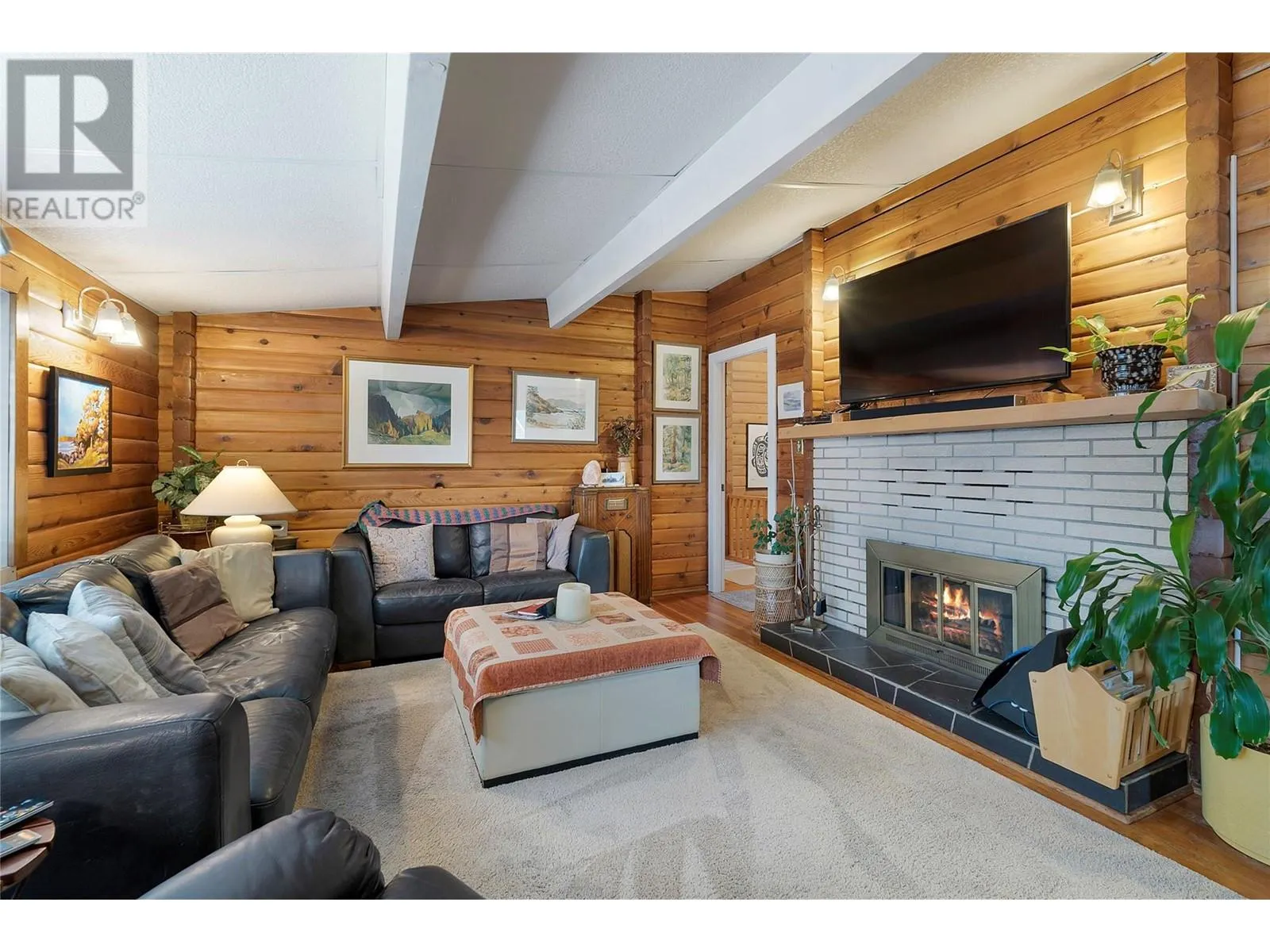 7281 Fintry Delta Road