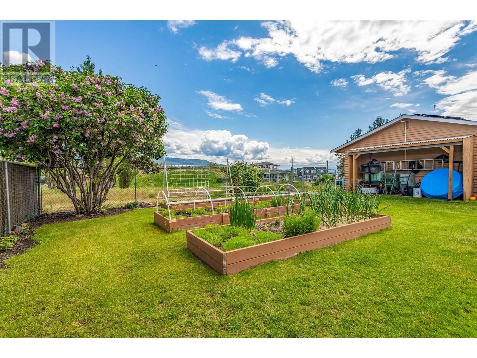 7281 Fintry Delta Road