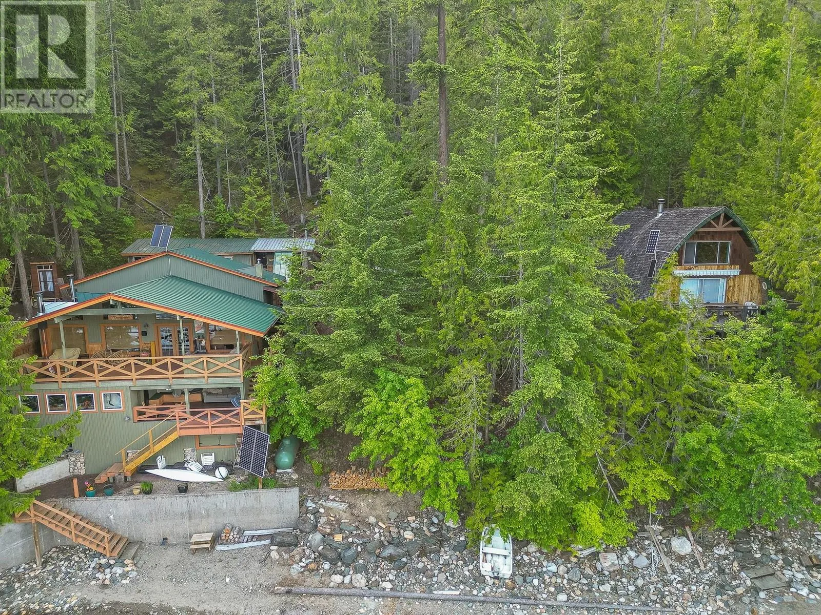 27 Crescent Bay