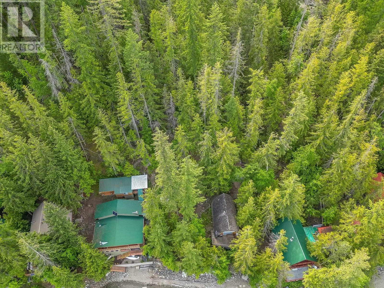 27 Crescent Bay