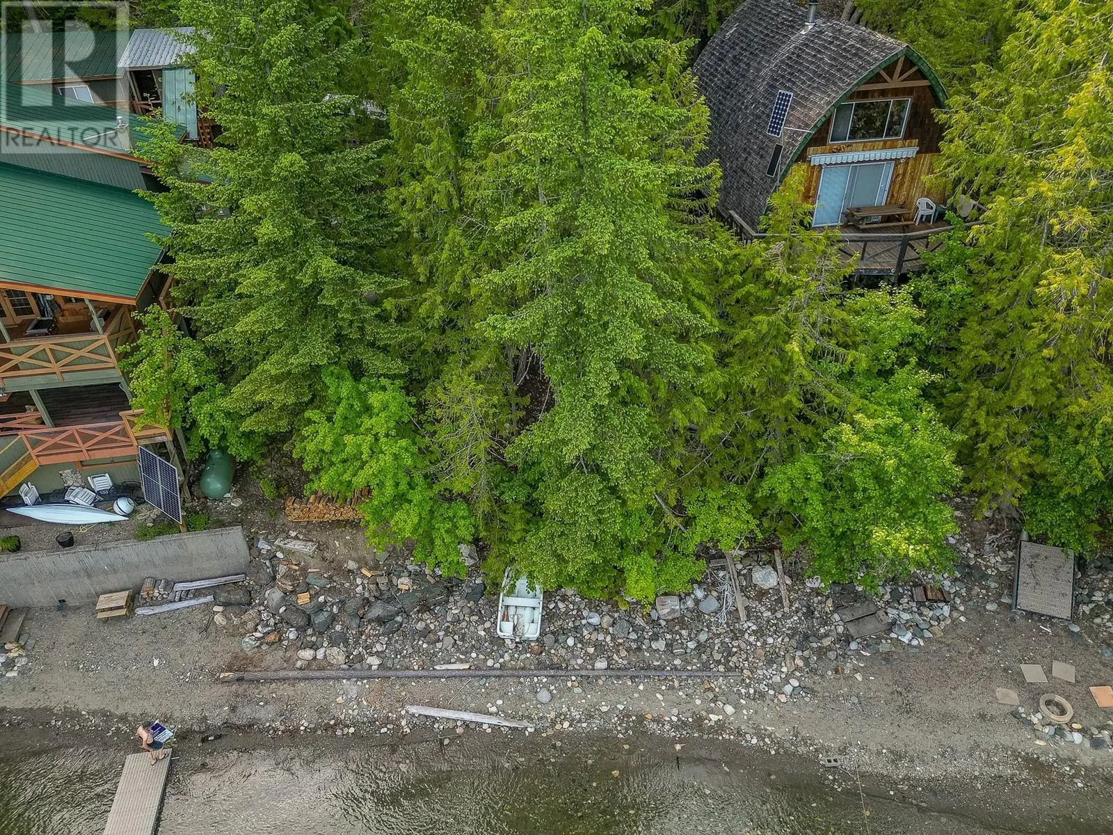 27 Crescent Bay