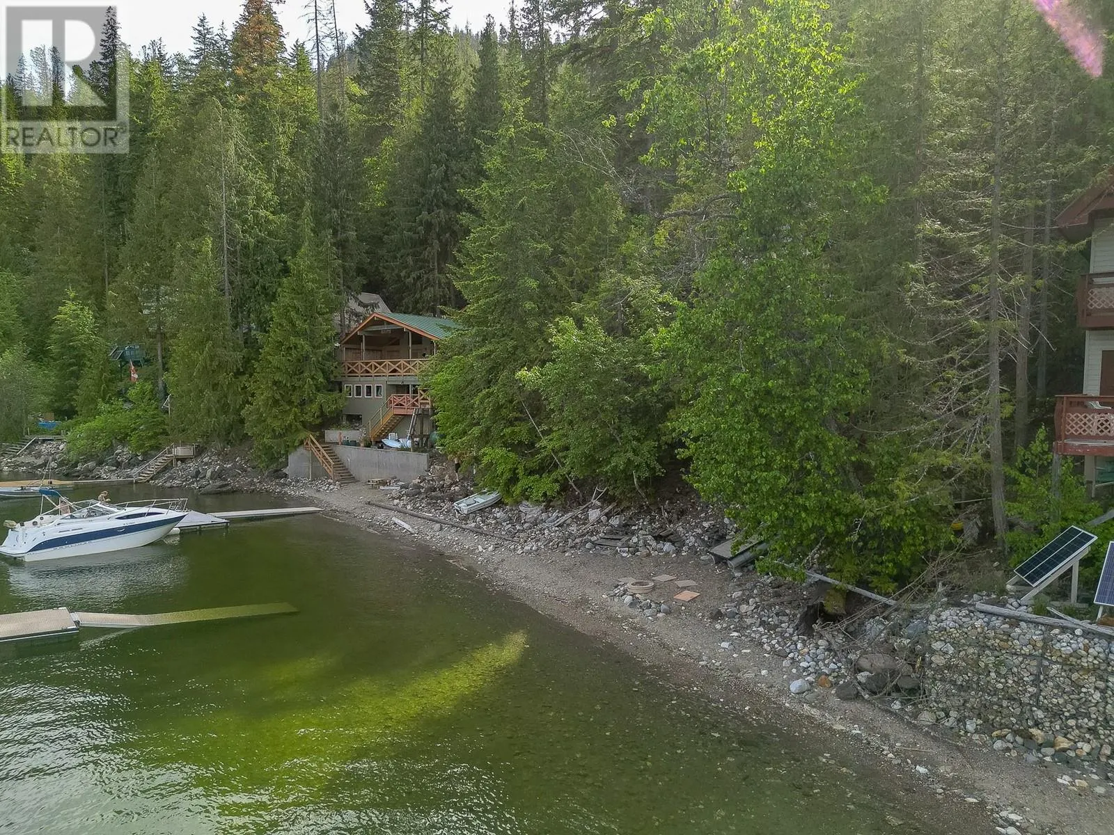 27 Crescent Bay