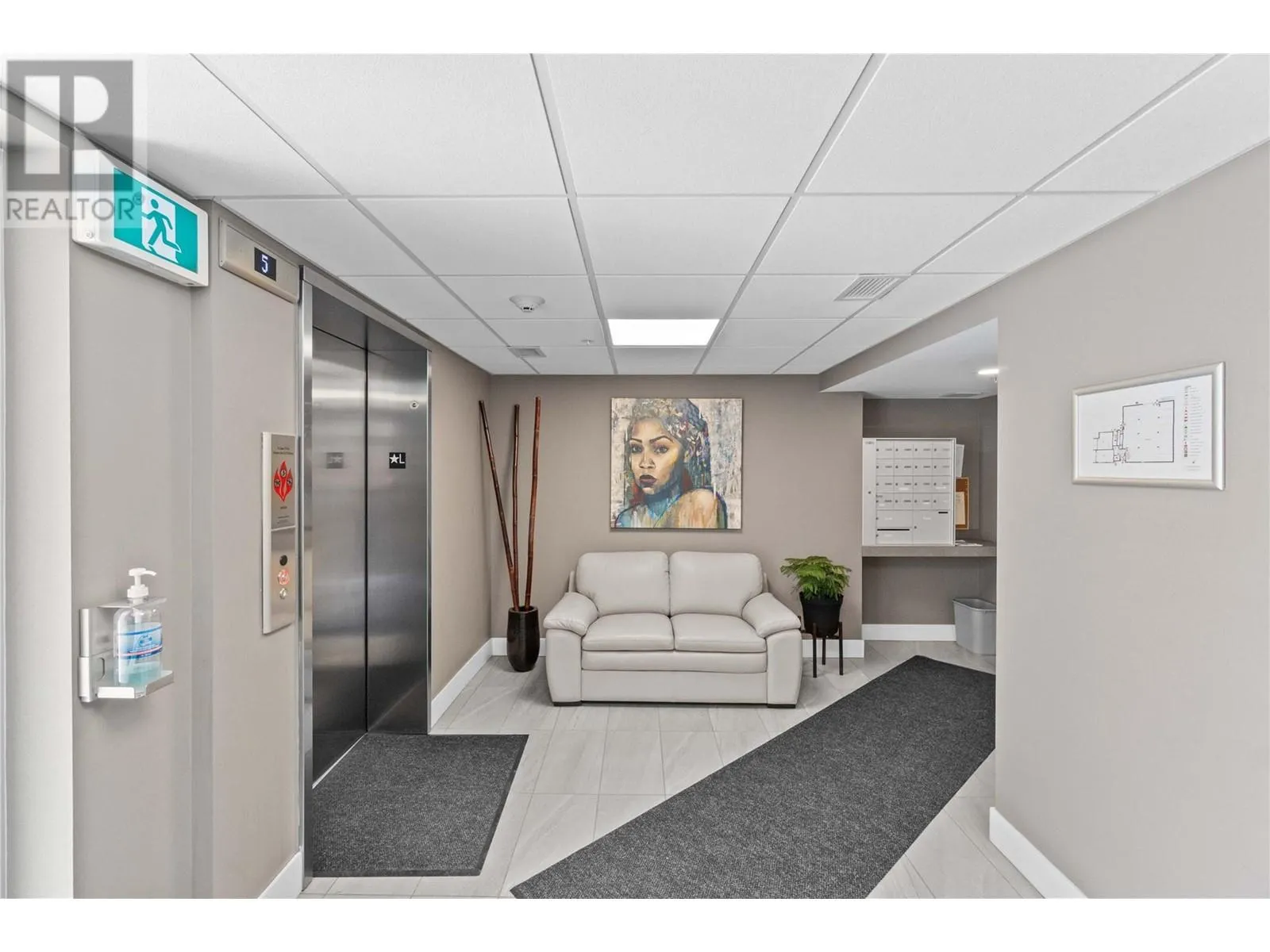131 Harbourfront Drive NE Unit# 501