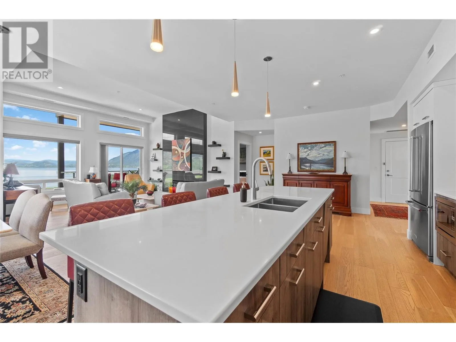 131 Harbourfront Drive NE Unit# 501