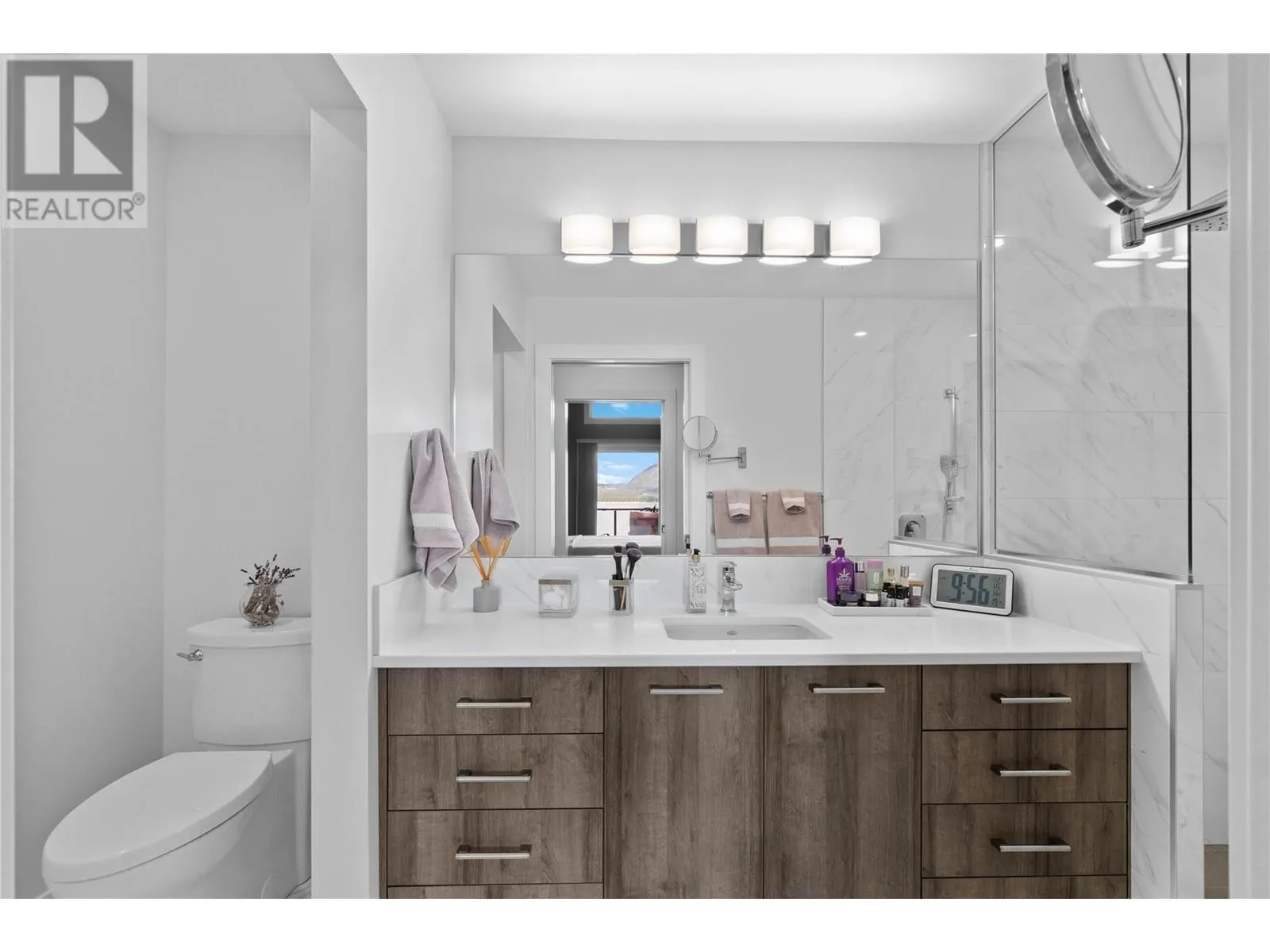 131 Harbourfront Drive NE Unit# 501